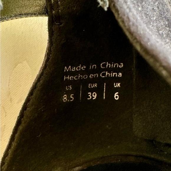 Aldo designs black suede heels - Picture 7 of 7